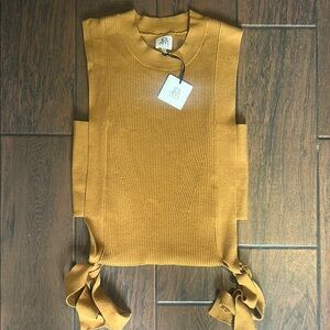 Golden Brown dRA Sleeveless Top